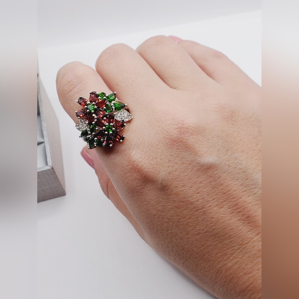 Genuine Garnet - Chrome Diopside - White Topaz Poinsettia Flower 925 Silver - Picture 3 of 8